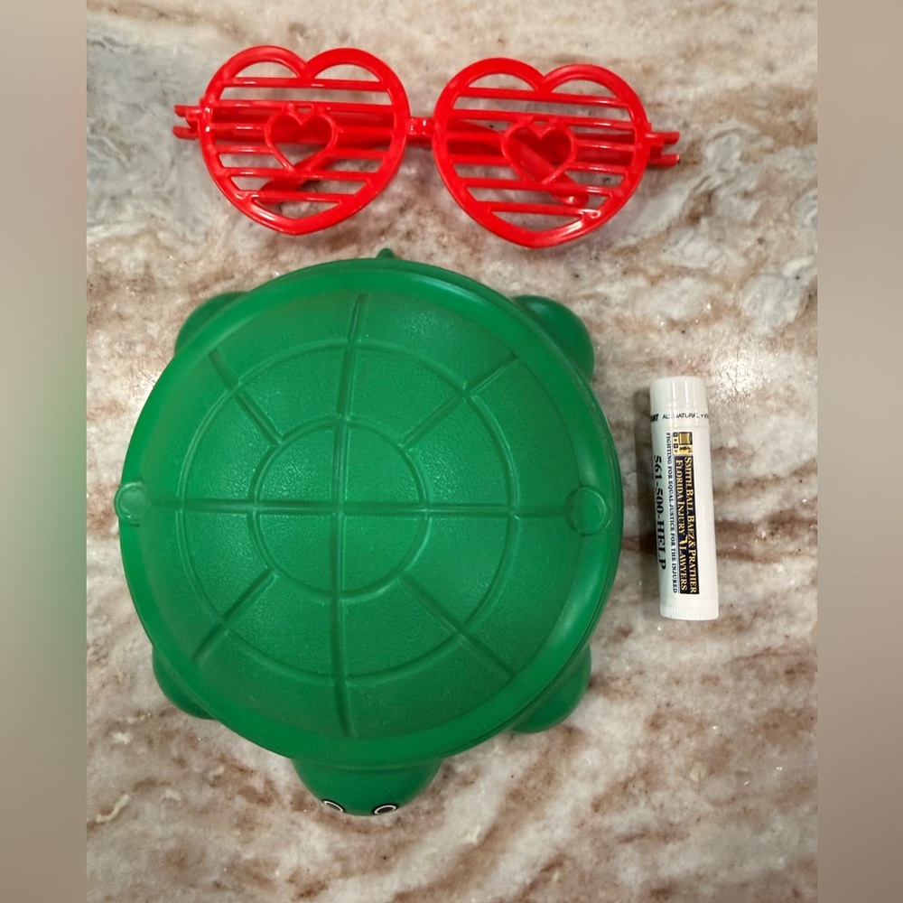 Little Tikes Green Turtle sandbox for the dollhouse 2pc - Picture 3 of 3